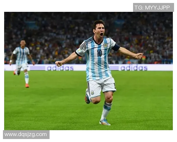 平凡却伟大的足坛传奇一生他用坚守与努力书写了属于自己的历史